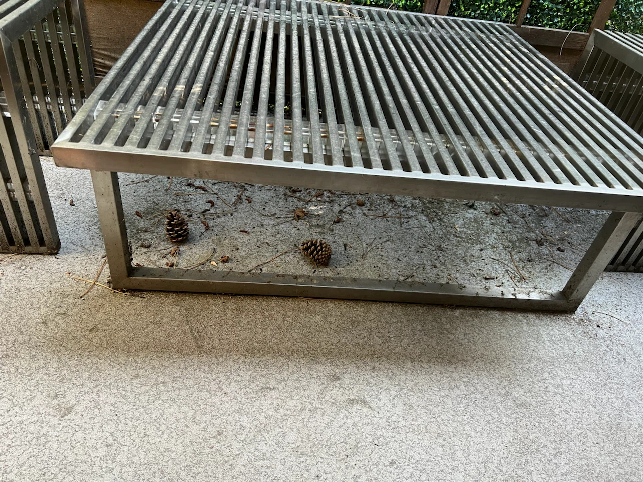 SCAN DESIGN Metal Slat Coffee Table and Stools - photo 4
