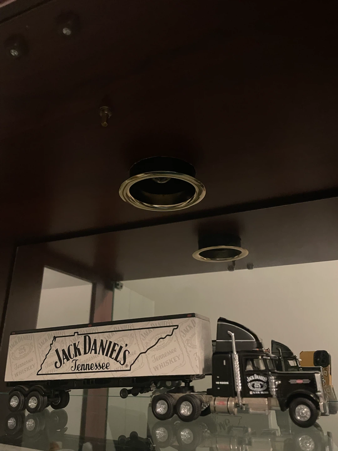 Jack Daniel's Peterbilt Semi Truck Model - photo 2