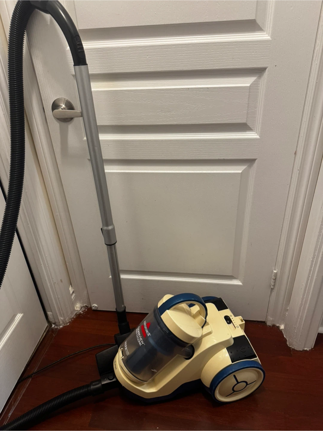 Bissell CleanView Multi Cyclonic Canister Vacuum - photo 2