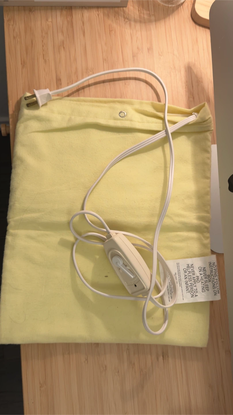 Yellow Electric Heating Pad - photo 3