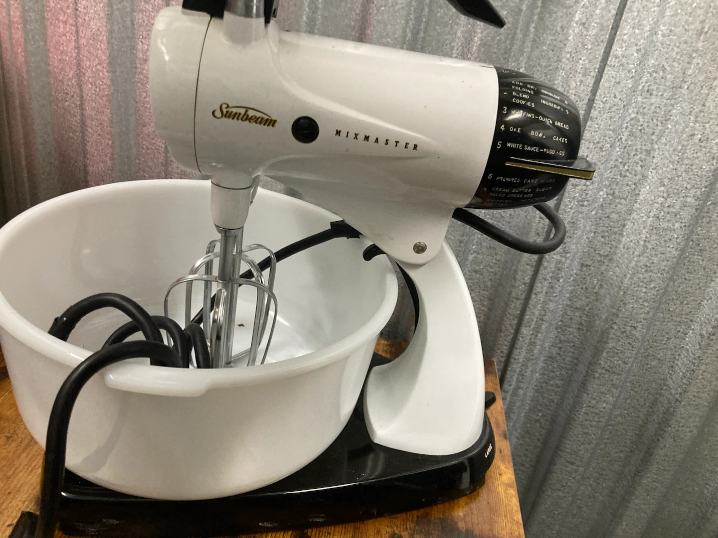 Vintage Sunbeam Mixmaster Stand Mixer - photo 3