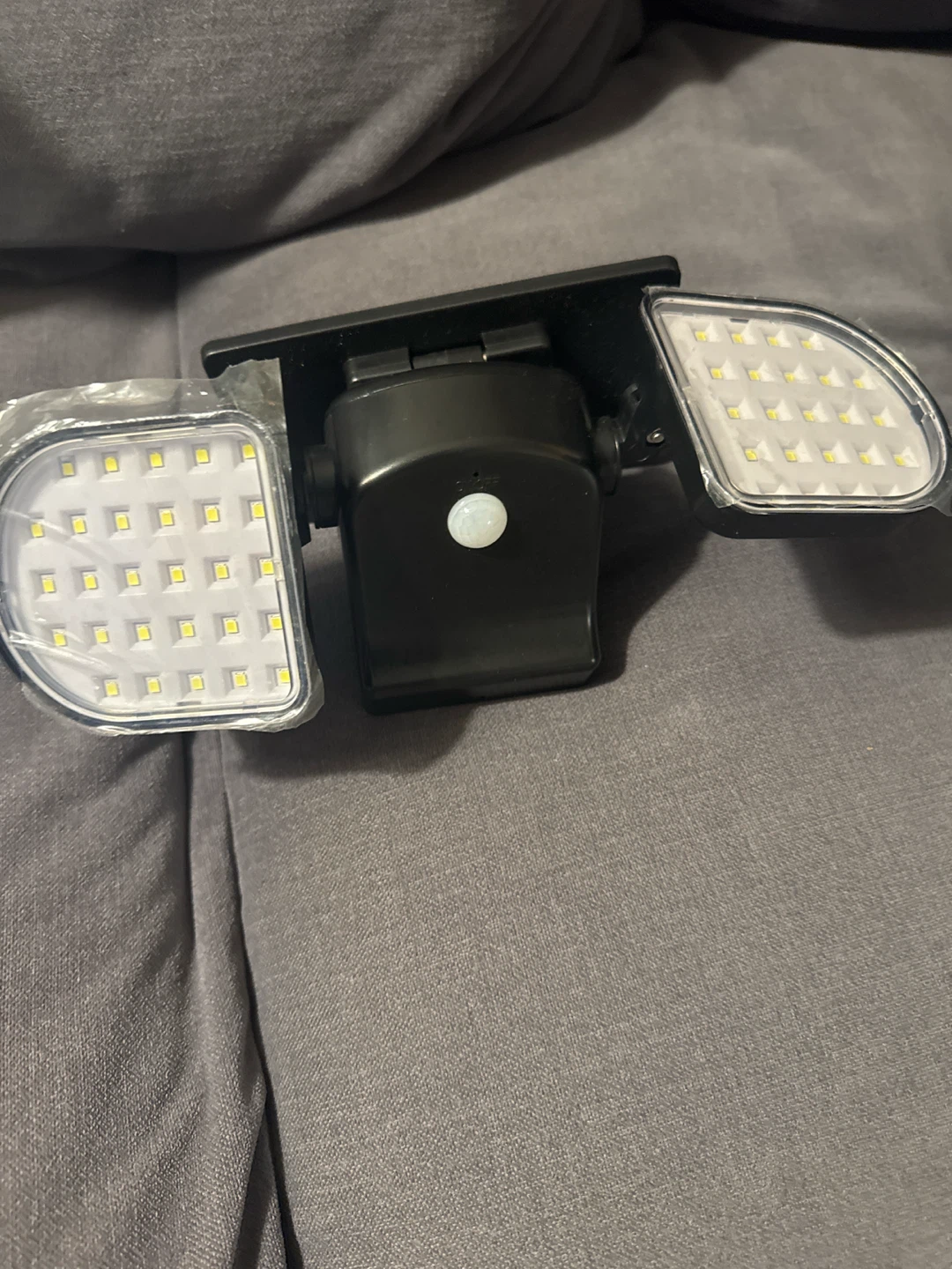 Dual-Head LED Motion Sensor Security Light