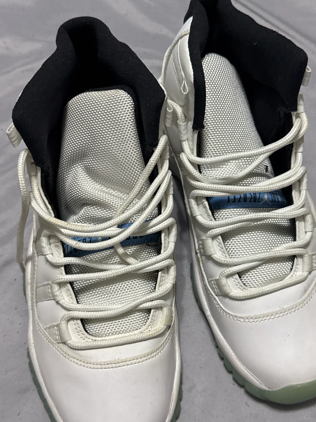 Nike Air Jordan 11 Boys Size 5Y