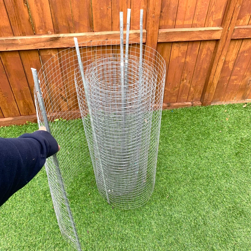 Galvanized Wire Mesh Garden Fence with Stakes