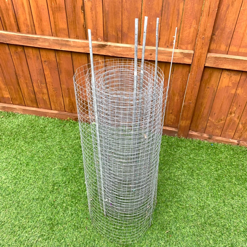 Galvanized Wire Mesh Garden Fence with Stakes - photo 2
