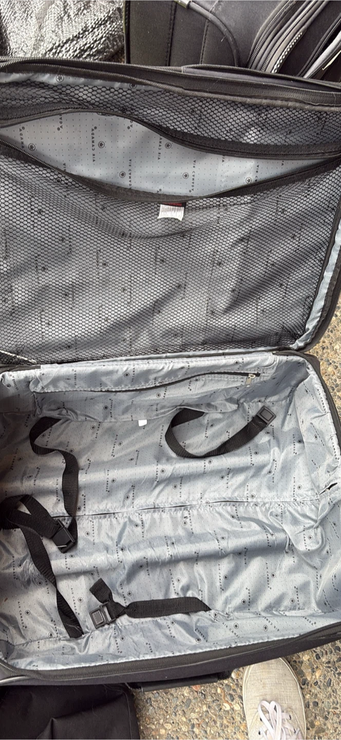 Air Canada Black Suitcase - photo 2