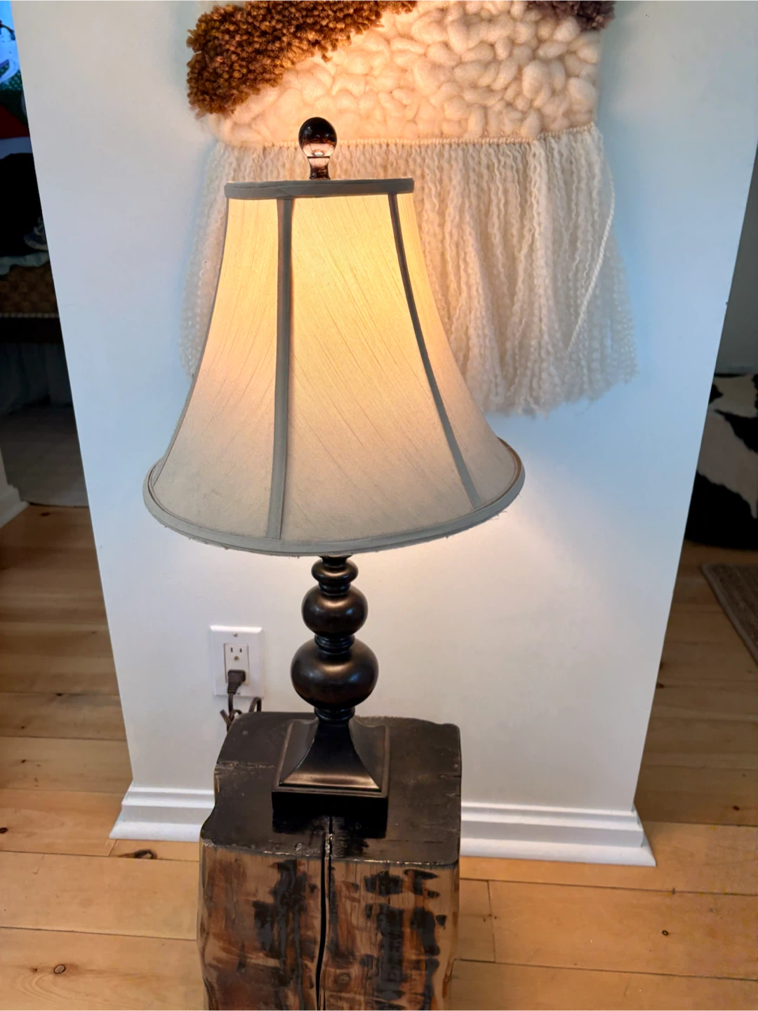 Classic Black Table Lamp - photo 4