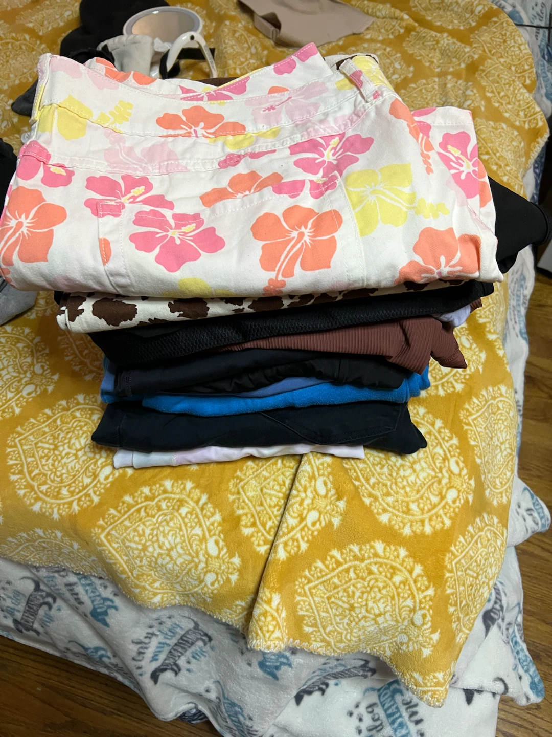 Assorted Women's Clothing Bundle - photo 3