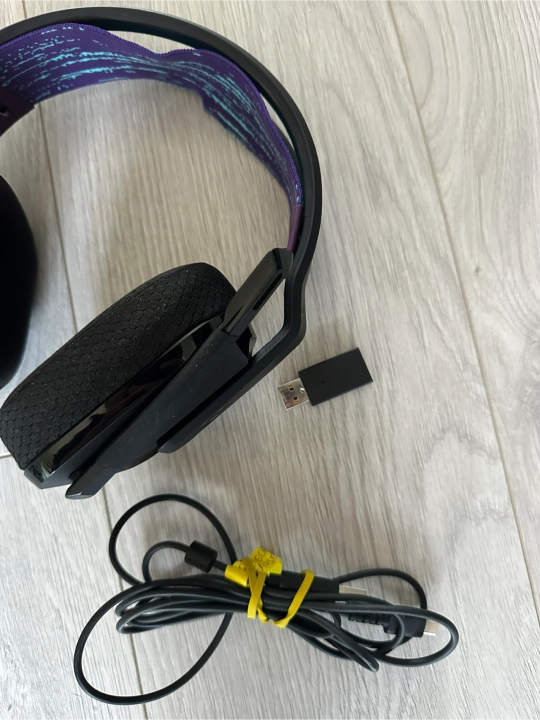 Logitech G535 Wireless Gaming Headset - photo 2