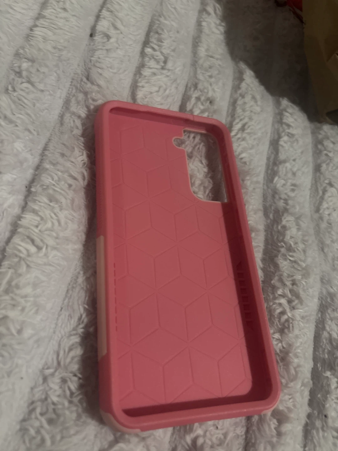Pink protective phone case for a Samsung galaxy S21 fe - photo 2