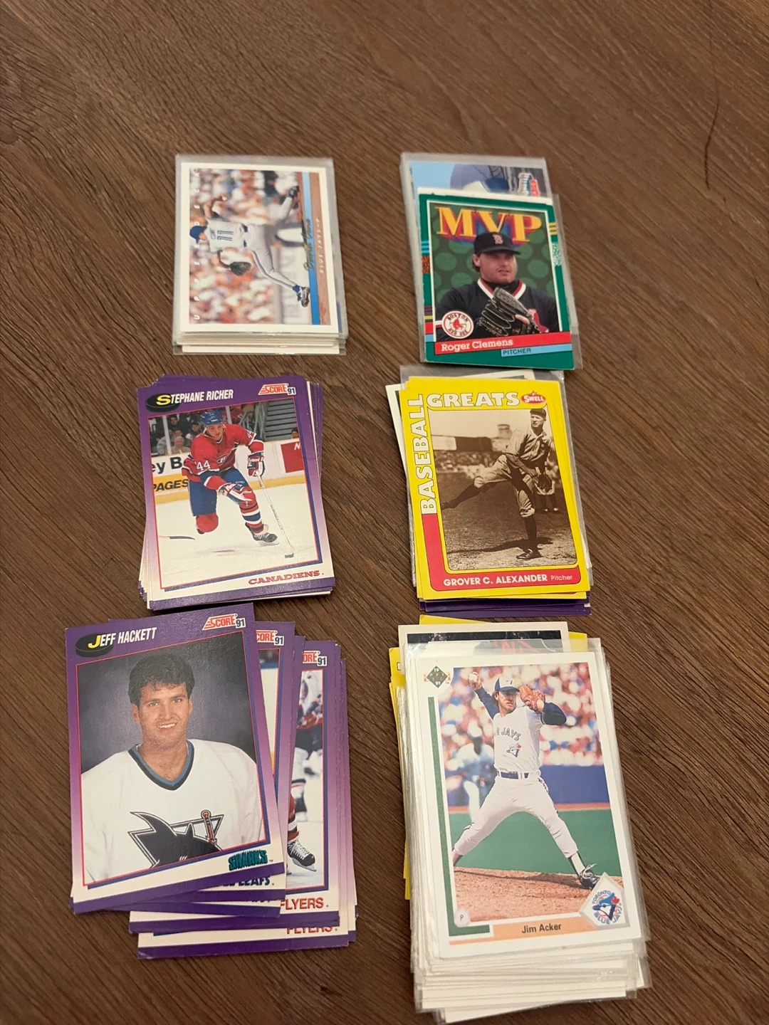 Baseball & Hockey Cards Collection Lot