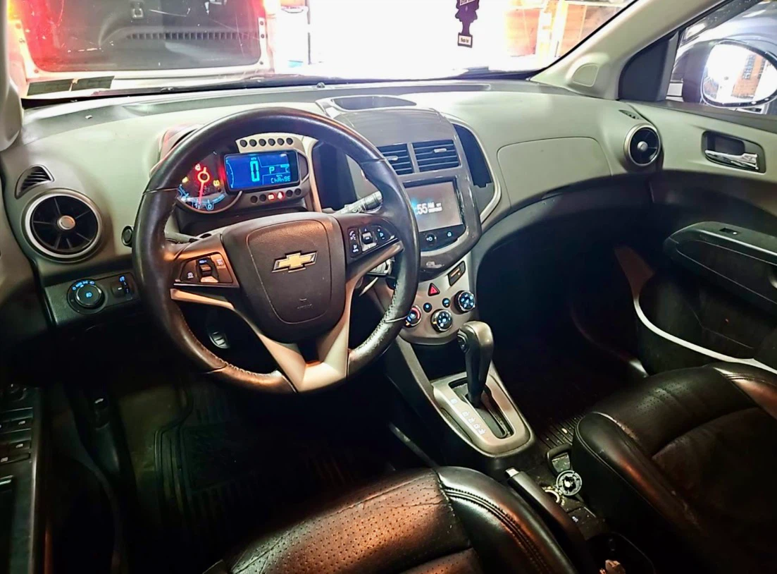 2016 Chevrolet Sonic LTZ - photo 3