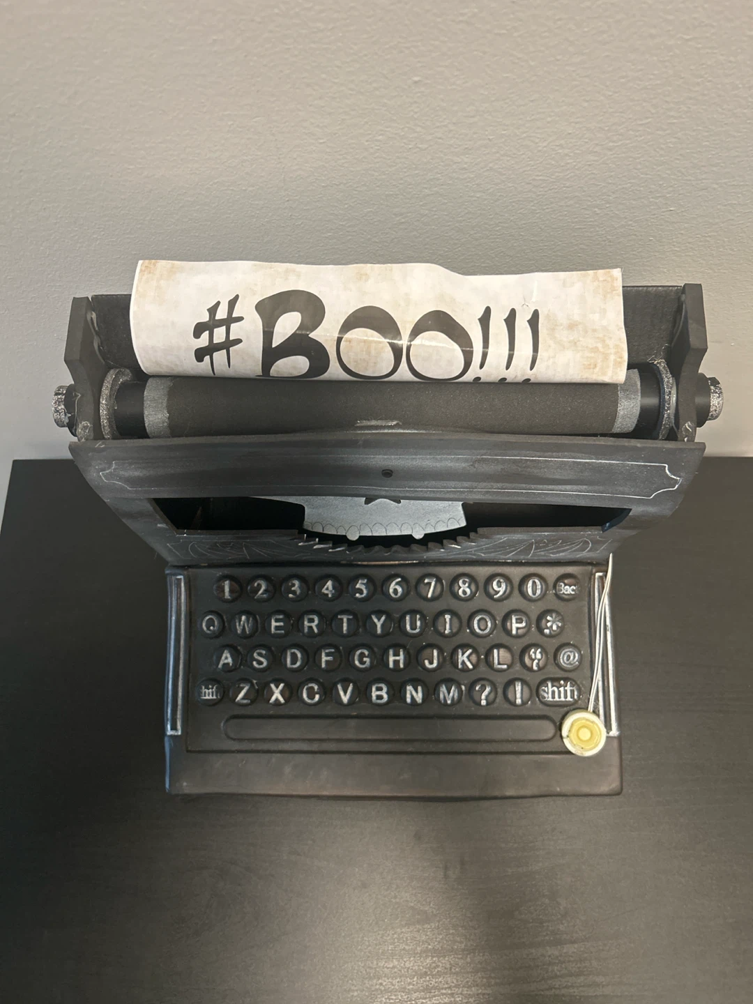 Light-Up Halloween Skull Typewriter Decor - photo 4