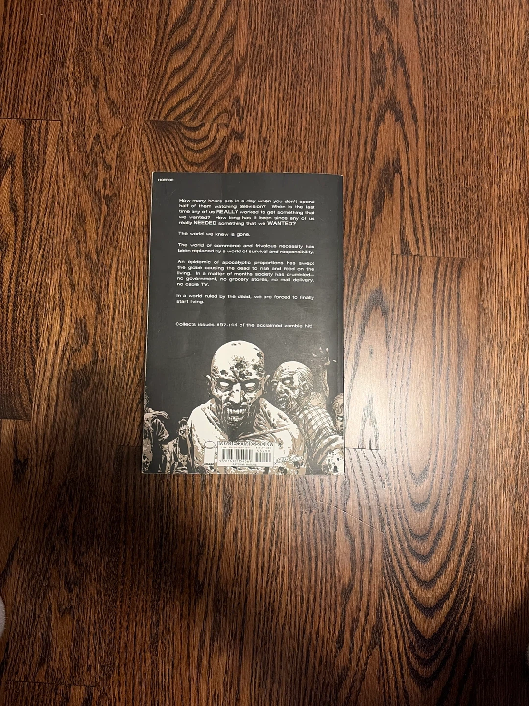 The Walking Dead Compendium Three - photo 2