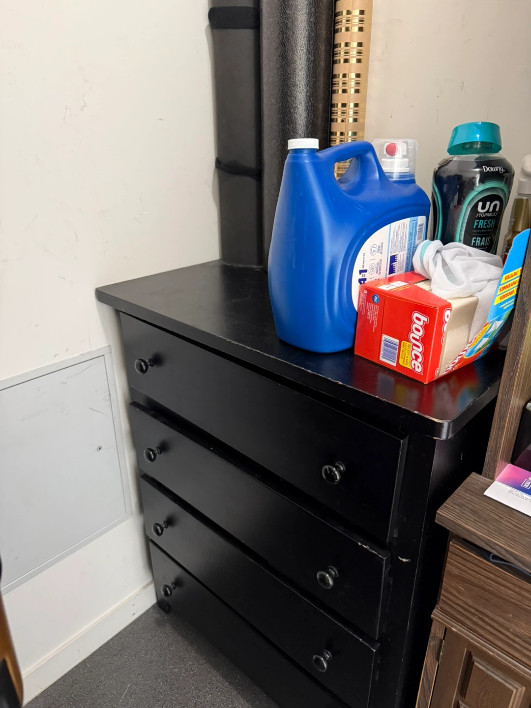 Black 4-Drawer Dresser