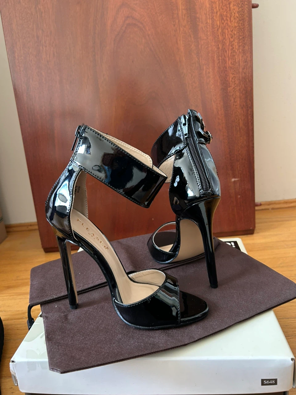 Black Patent Heels - photo 2