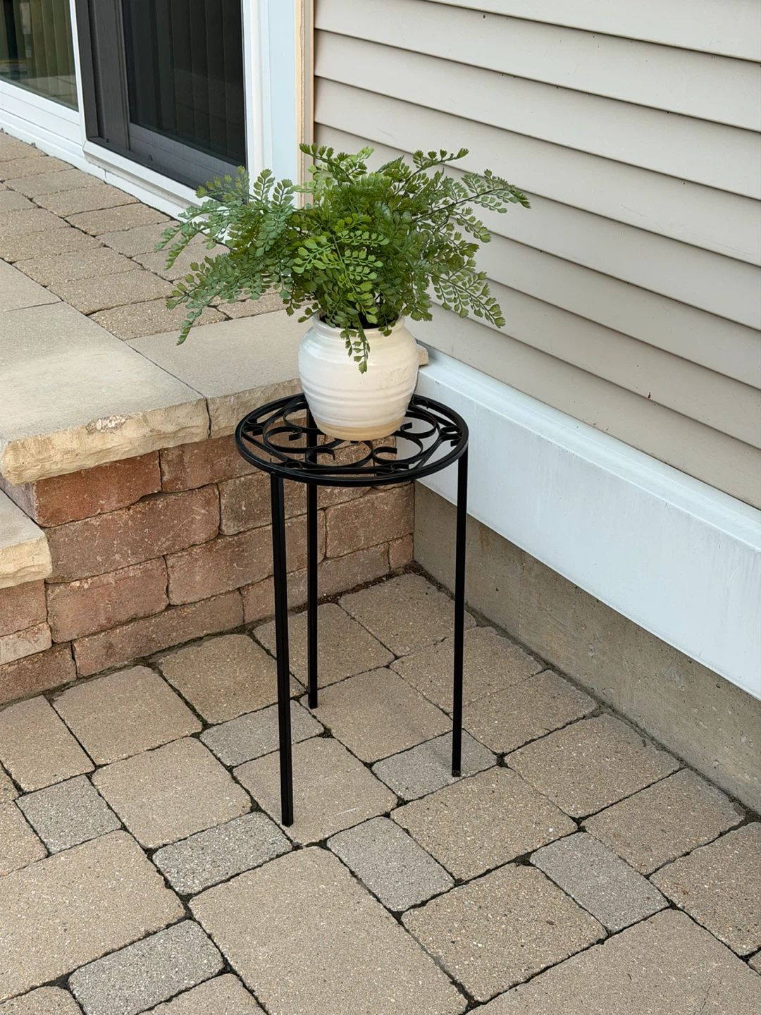 TALL BLACK PLANT STAND