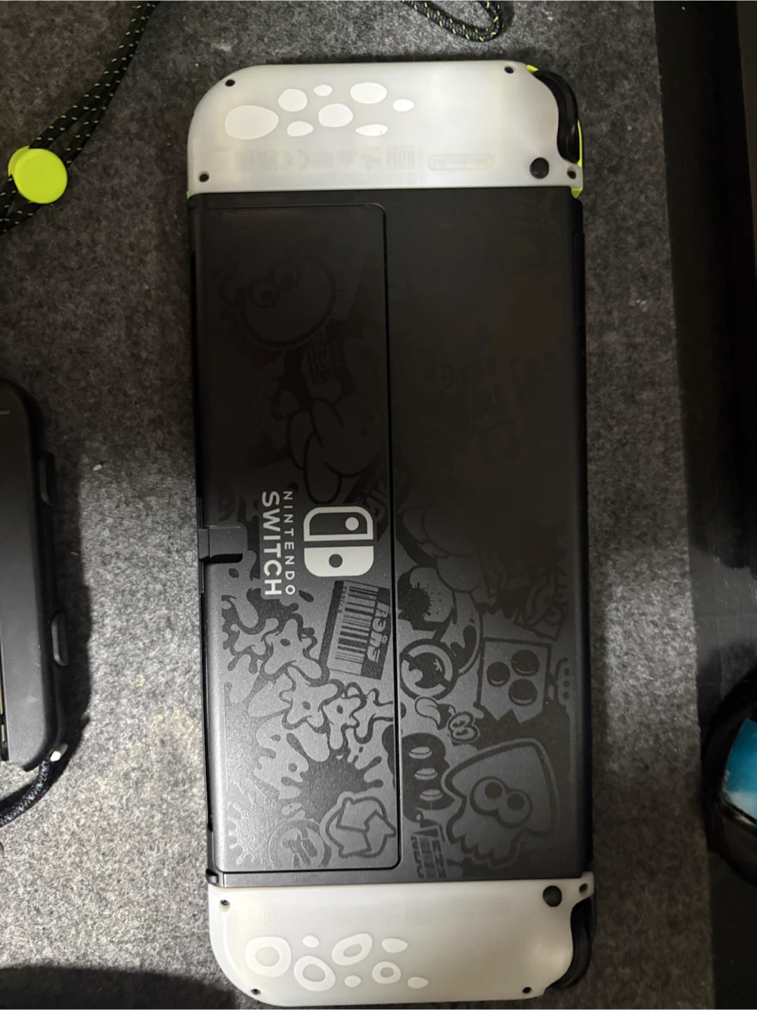 Nintendo Switch OLED Splatoon 3 Special Edition - photo 2