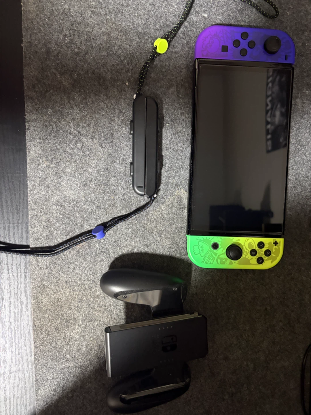 Nintendo Switch OLED Splatoon 3 Special Edition - photo 3