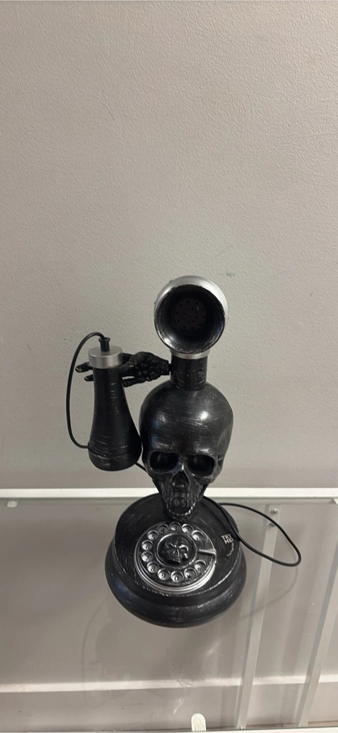 Skull Halloween Decorative Telephone Figurine