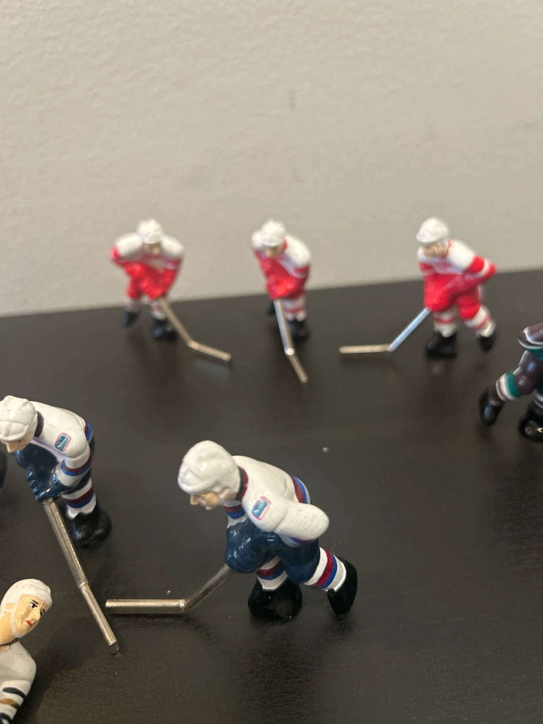 NHL Hockey Player Figurine Collection - photo 3