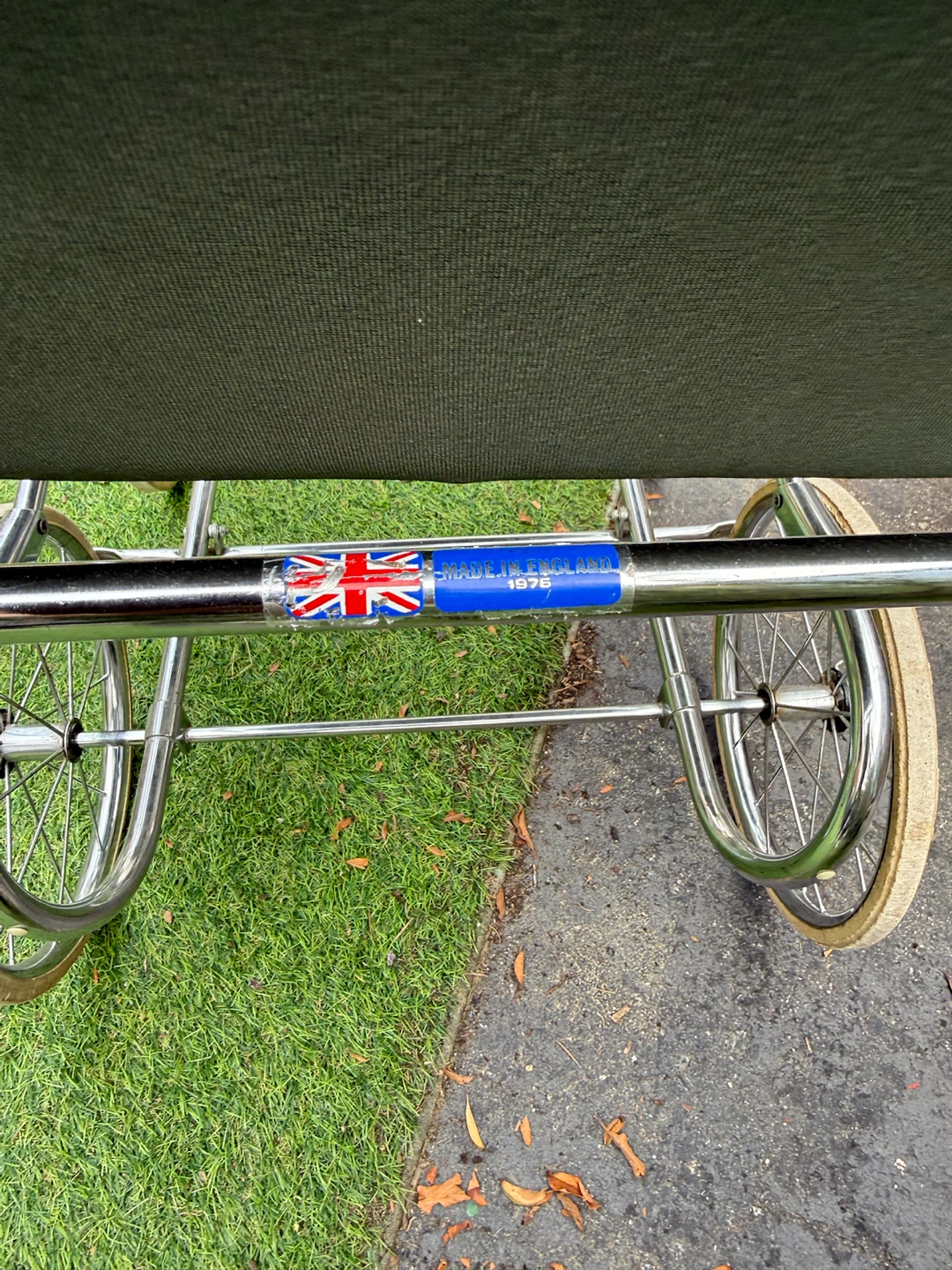 Vintage 1976 Silver Cross Baby Pram - photo 2
