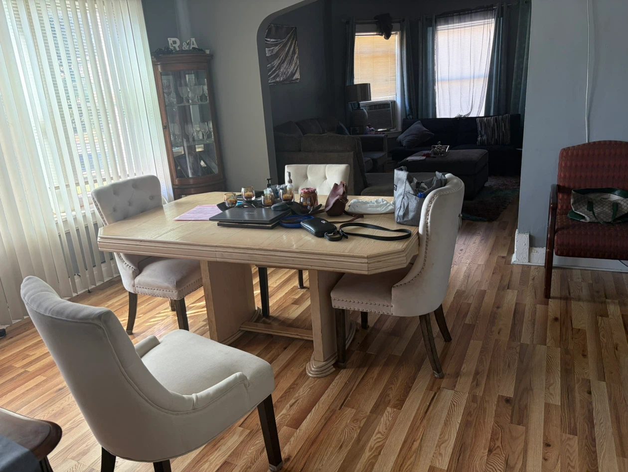 Dinning table