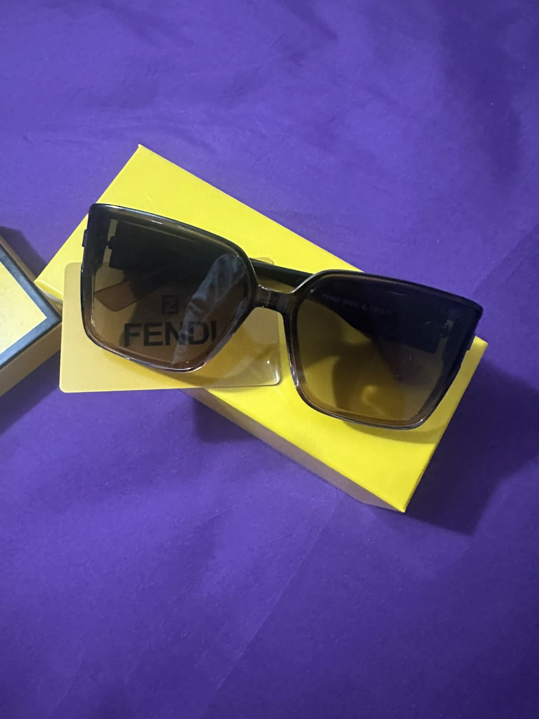 Fendi Sunglasses - photo 2