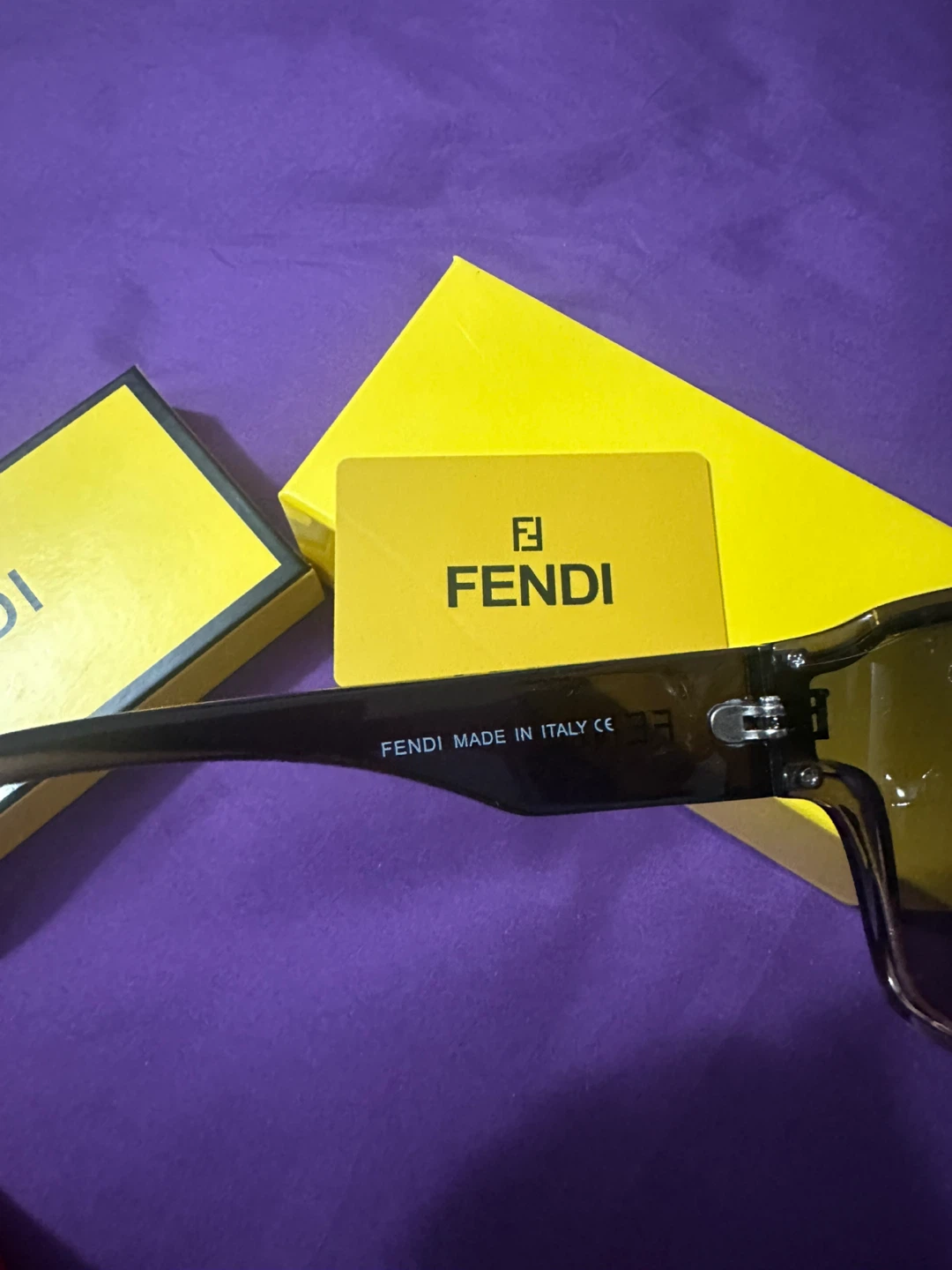Fendi Sunglasses - photo 3