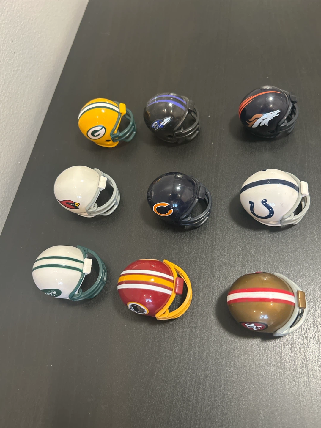 Set of 9 NFL Mini Helmets - photo 2