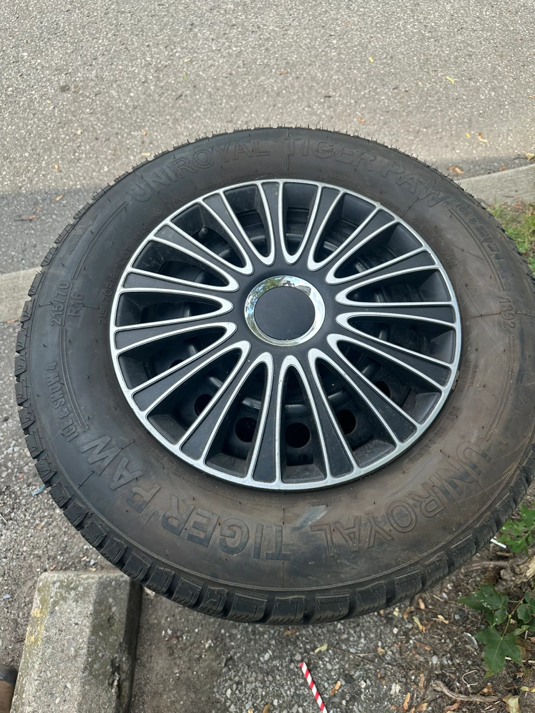Set of 4 Uniroyal Tiger Paw Ice & Snow Tires - photo 5