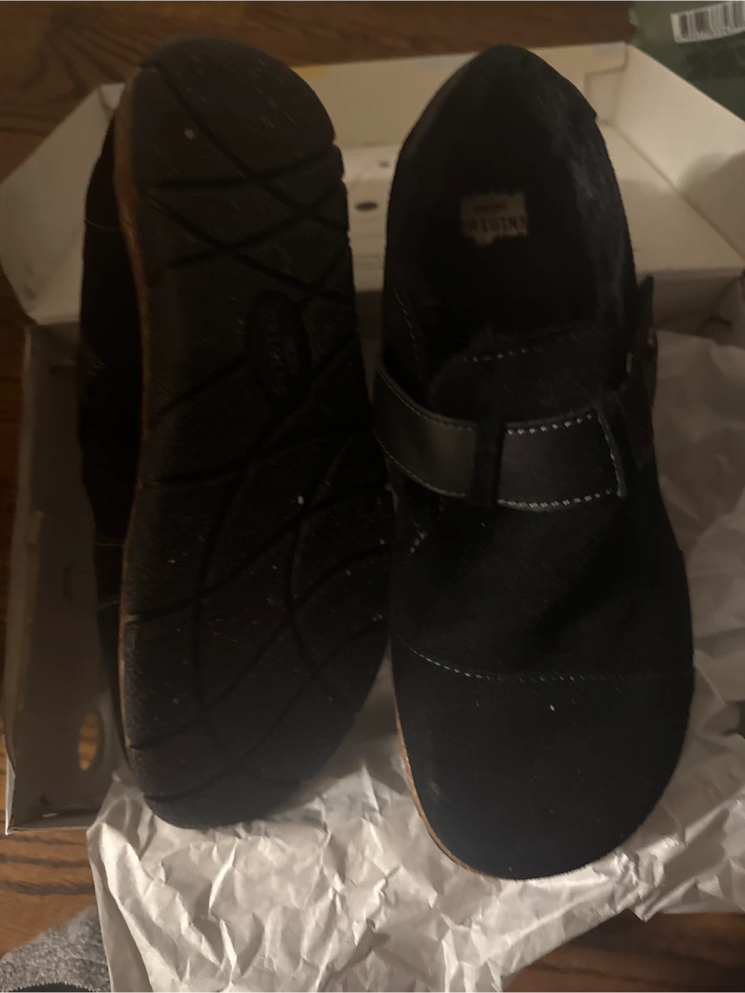 Earth Origins Evie Wide Black Suede Shoes - photo 2