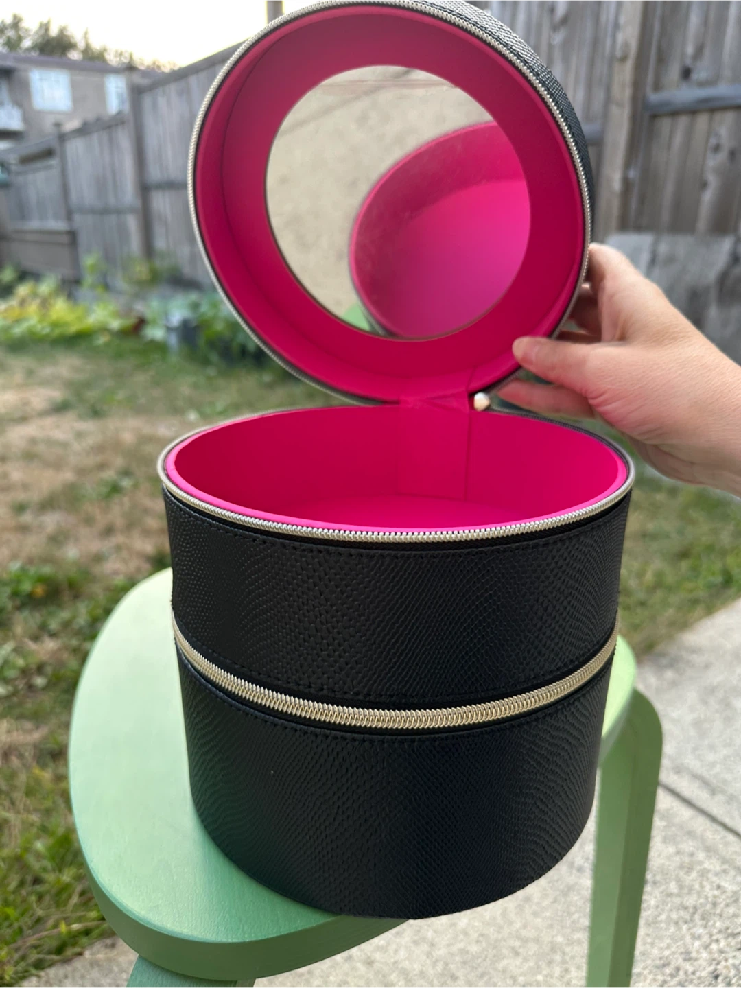 Lancome Round Makeup Case - photo 2