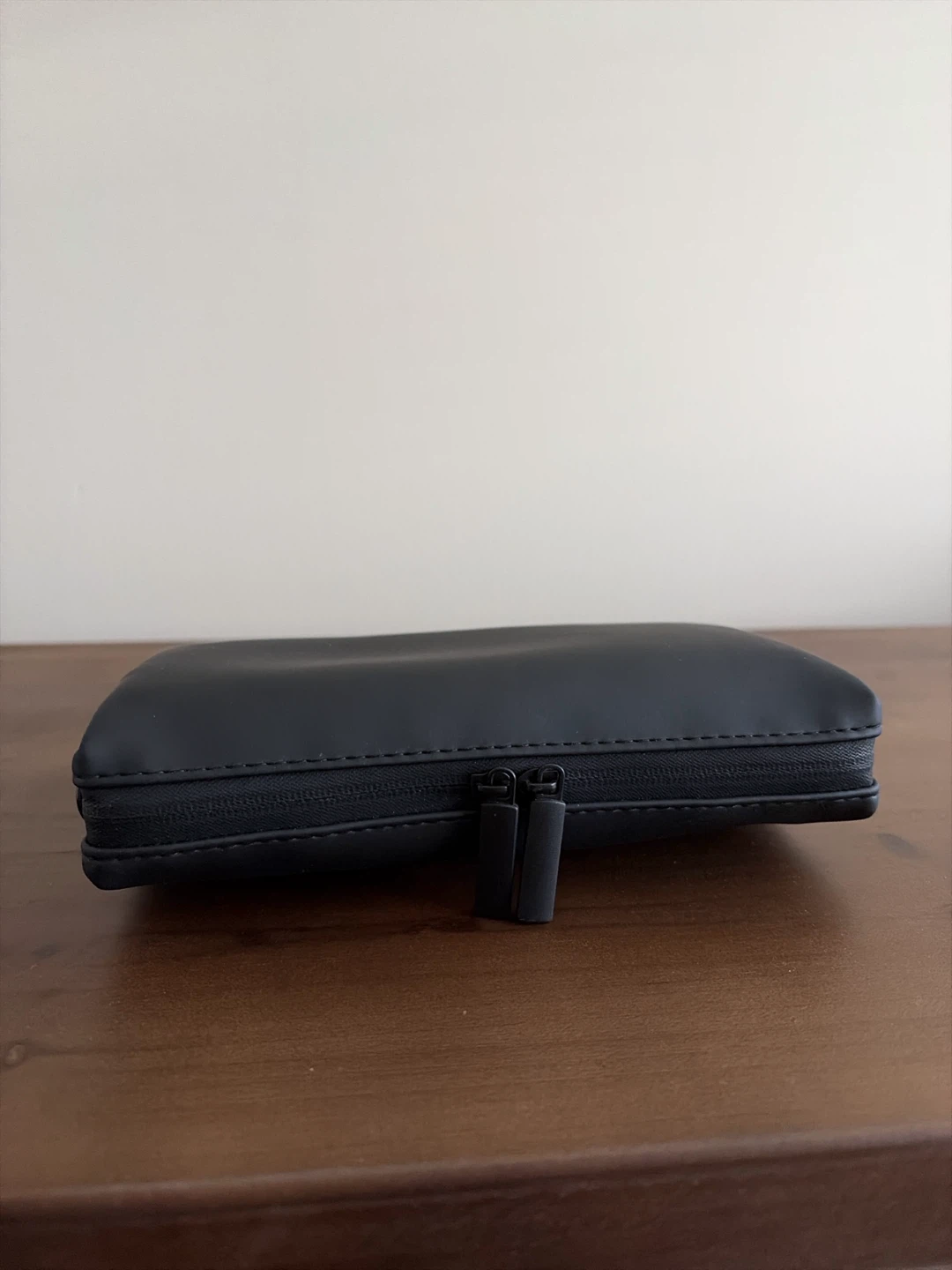 Black Minimalist Zipper Pouch - photo 3