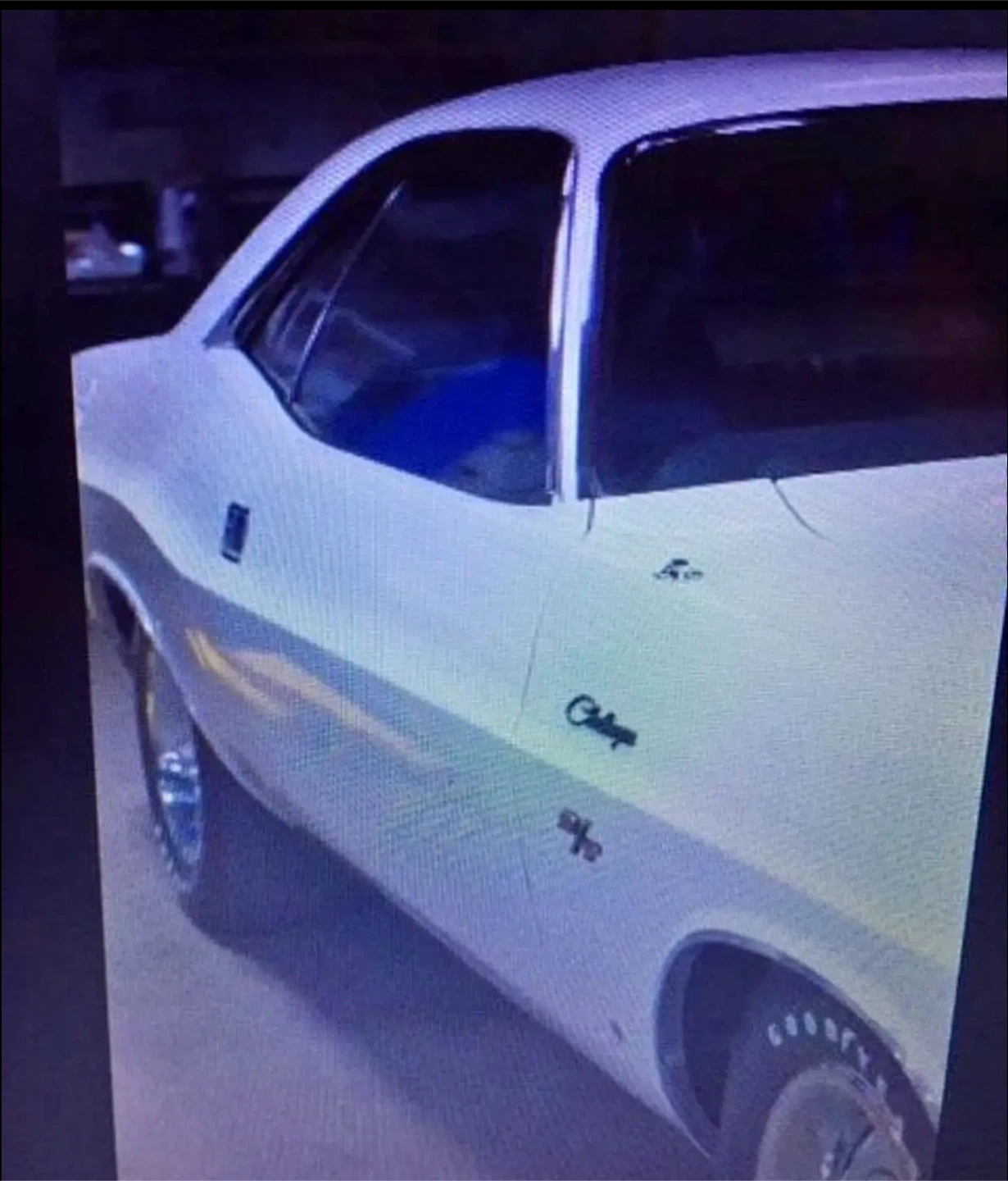 1970 challenger car white