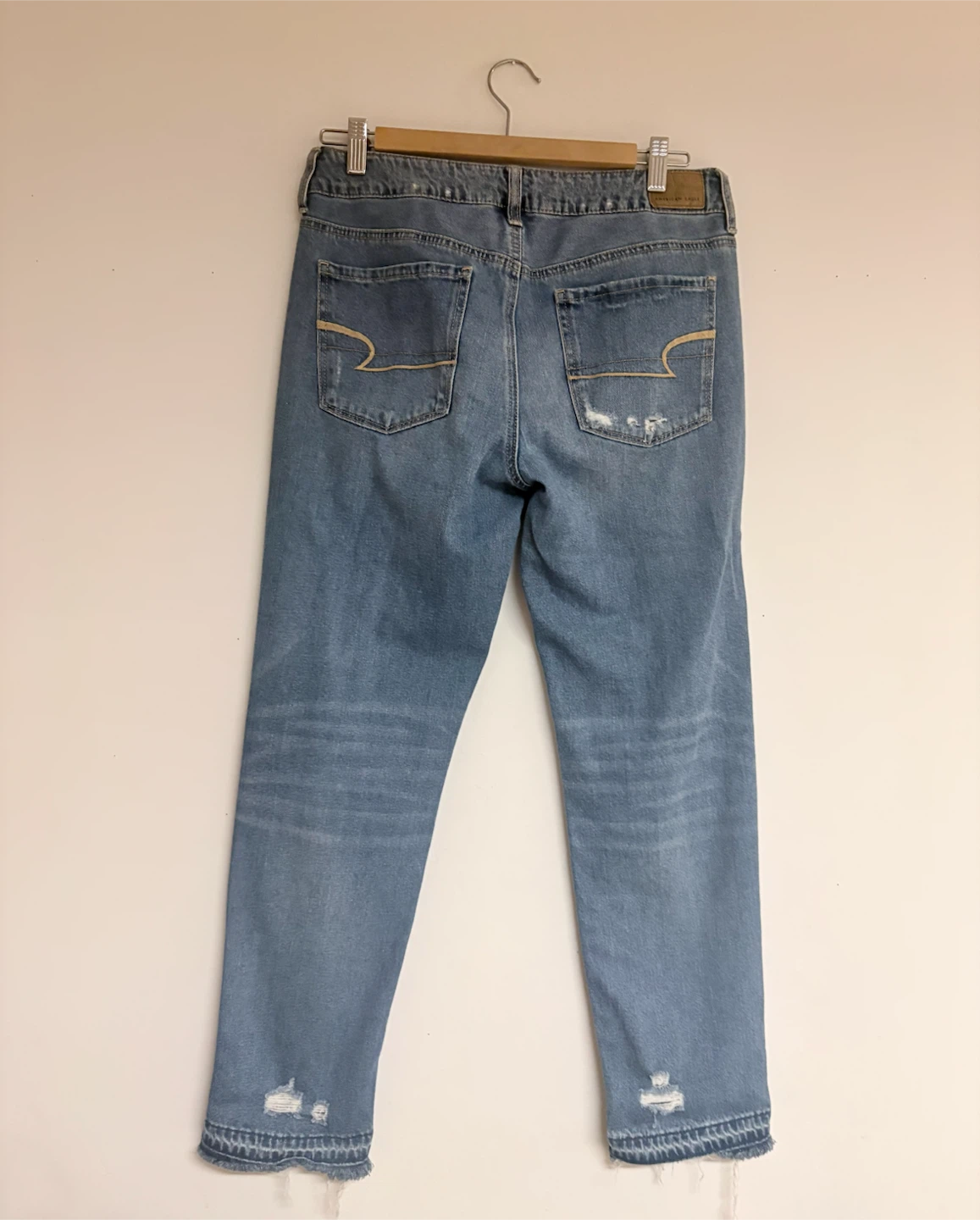 American Eagle Outfitters Distressed Jeans! - photo 2