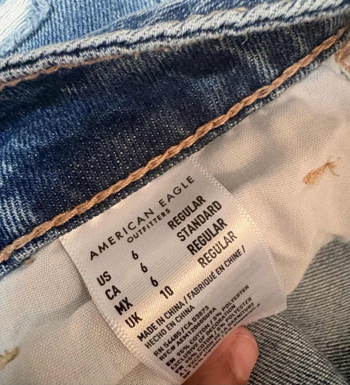 American Eagle Outfitters Distressed Jeans! - photo 3