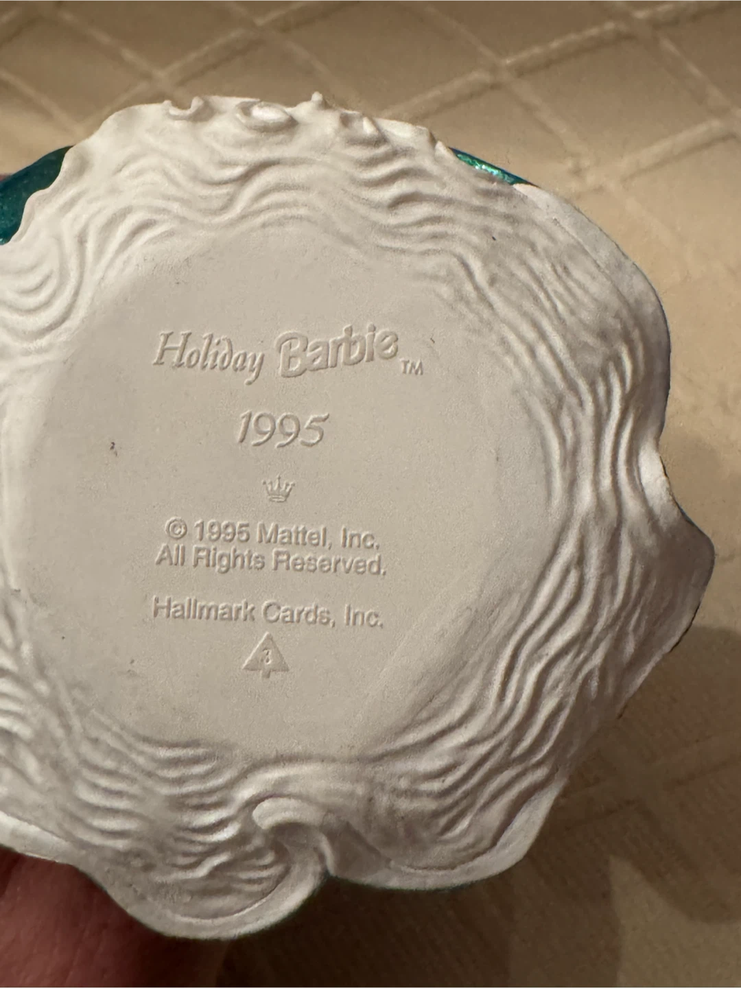 1995 Hallmark Holiday Barbie Ornament - photo 5