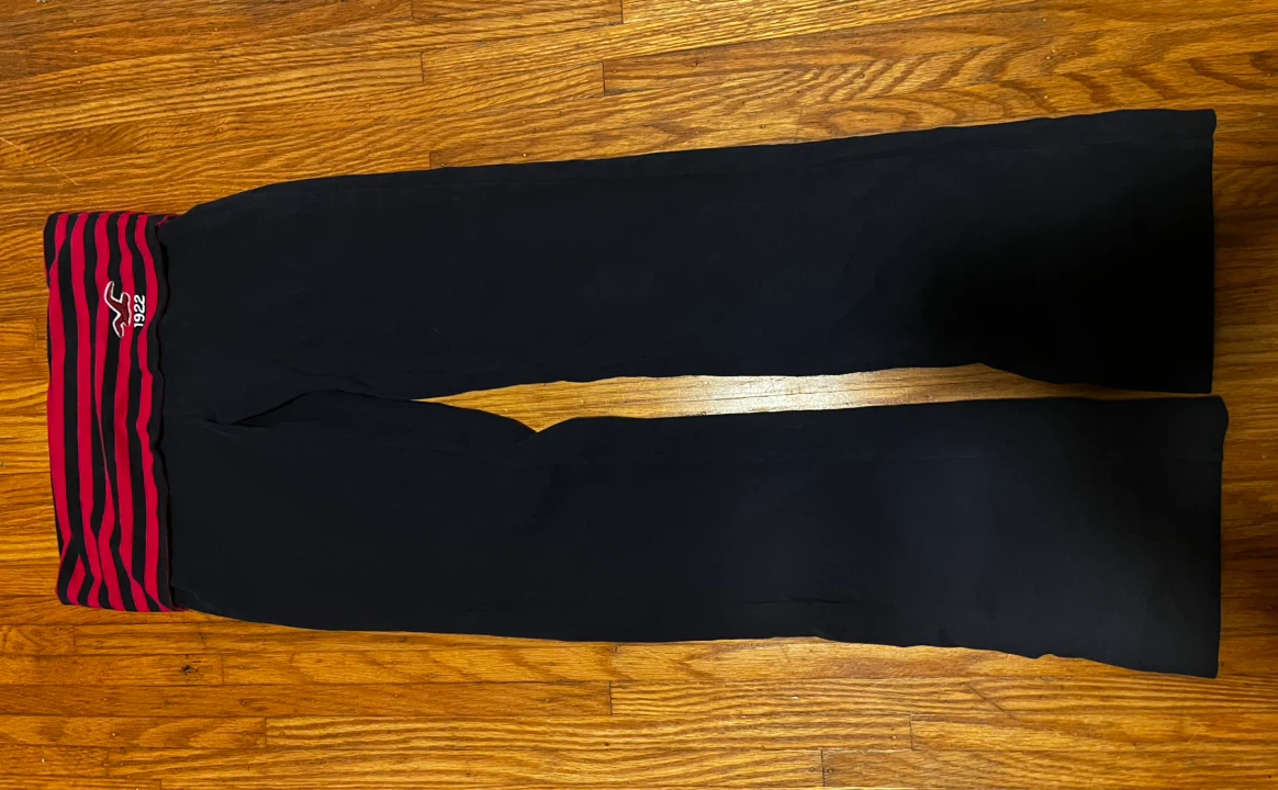 Hollister fold over yoga pants - photo 2