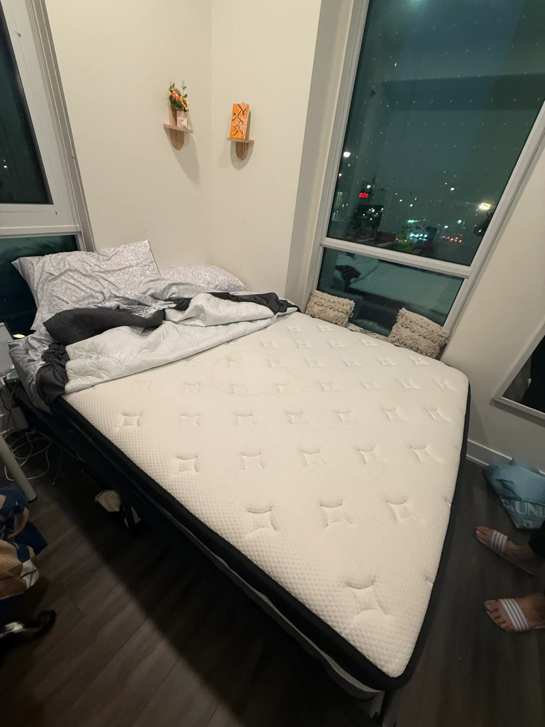Full Size Mattress with Metal Bed Frame - photo 3