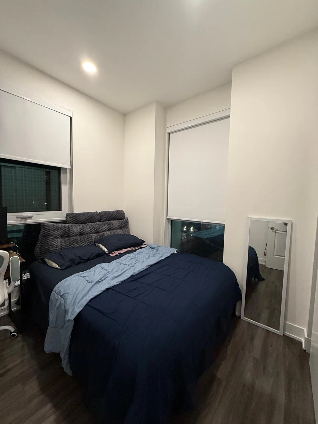 Full Size Mattress with Metal Bed Frame - photo 4
