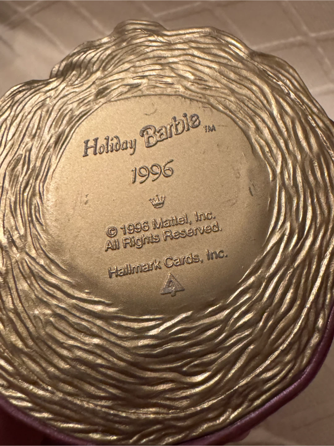 1996 Hallmark Keepsake Holiday Barbie Ornament (#4) - photo 5