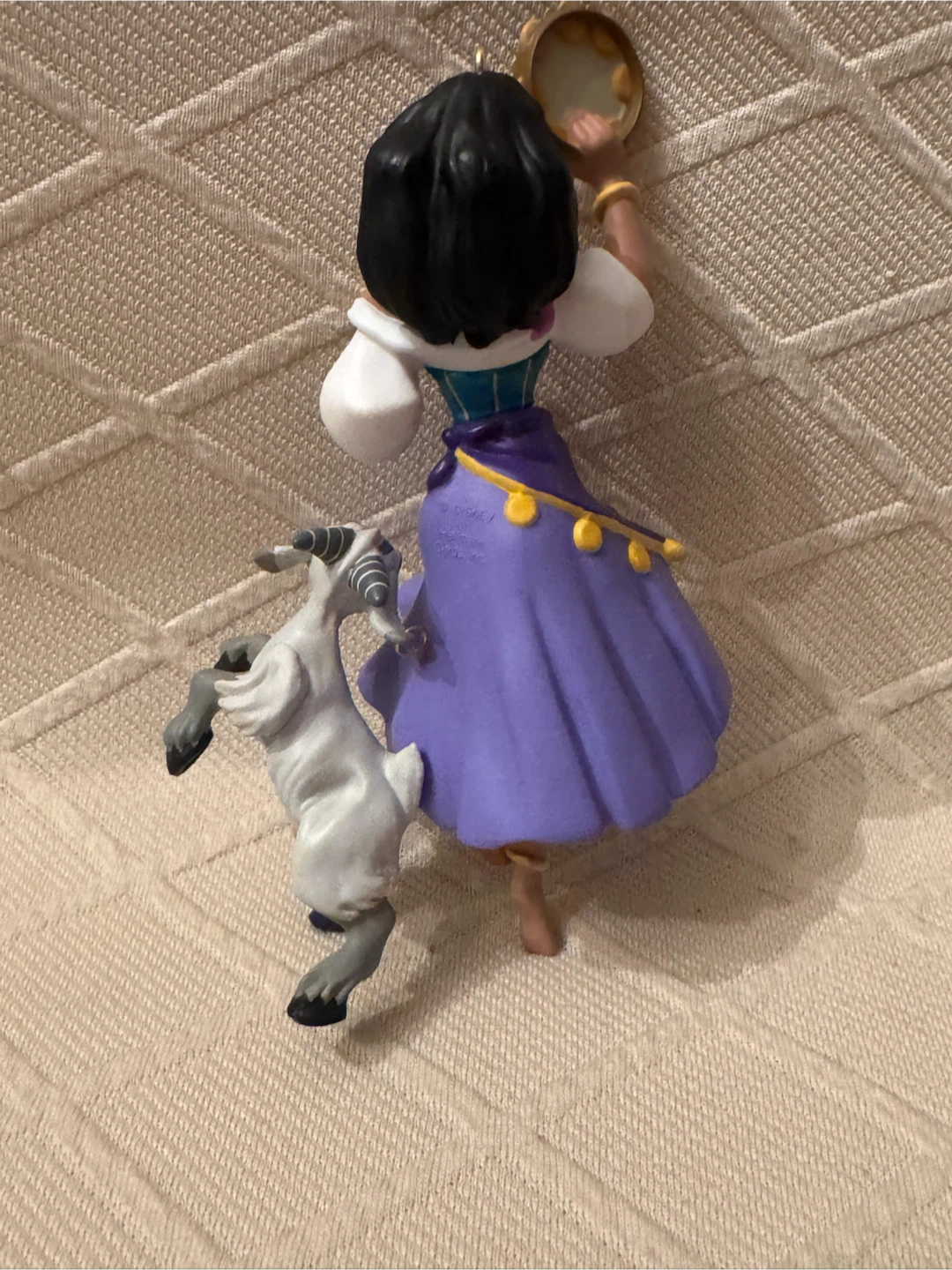 Hallmark Keepsake Esmeralda and Djali Ornament - photo 4