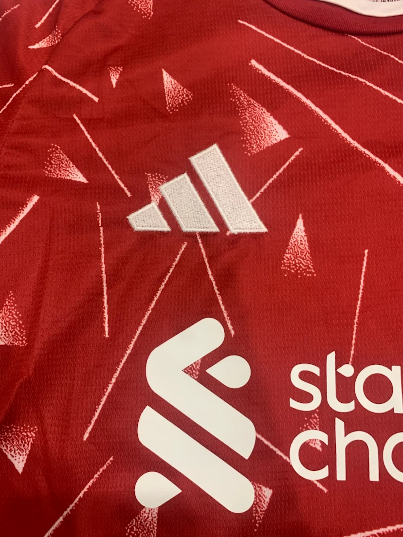 Liverpool Jersey 26/27 - Medium - photo 3