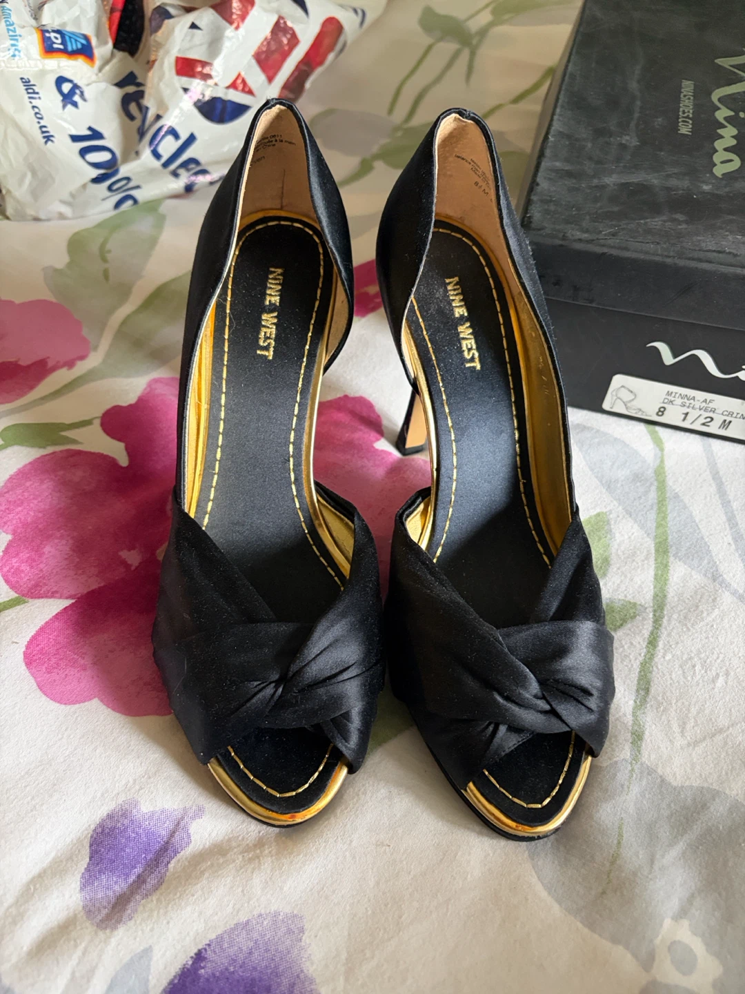 Vince Camuto Black Sandals Size 8.5