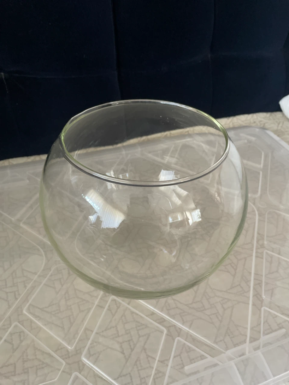 Glass fruit bowl