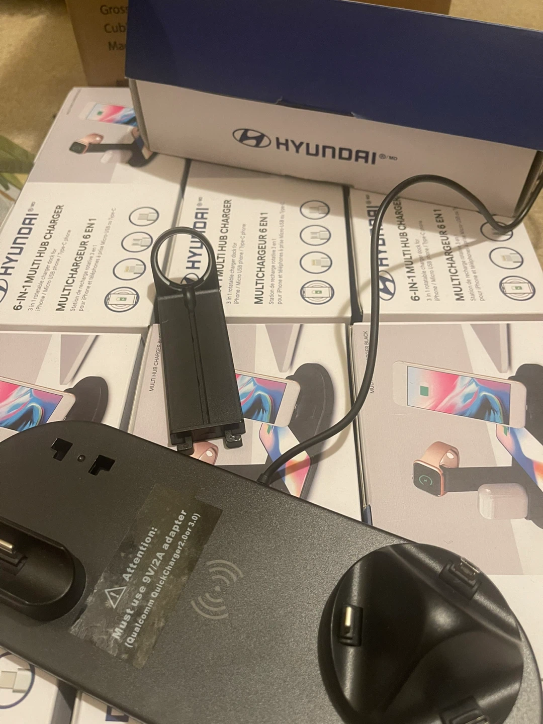 Hyundai 6-in-1 Multi Hub Charger