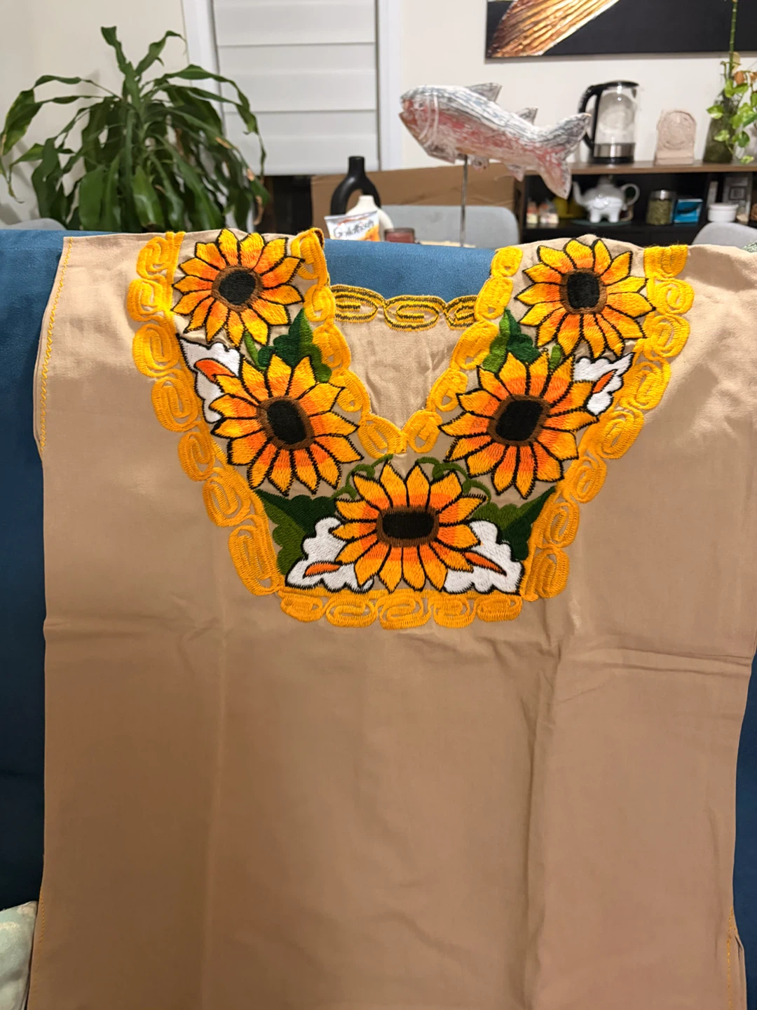 Traditional Embroidered Mexican Blouses - photo 2