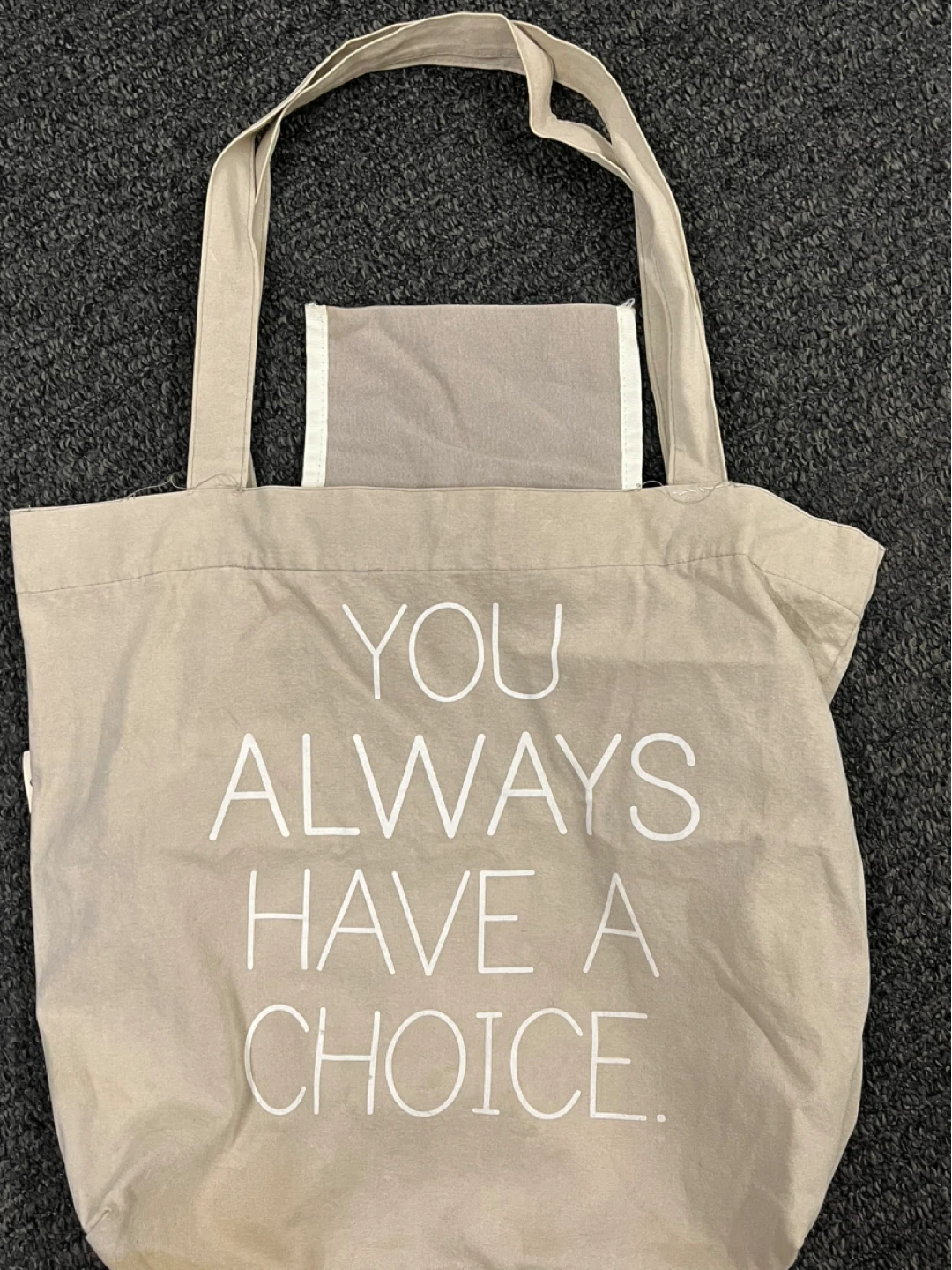 Tipping beige tote bag