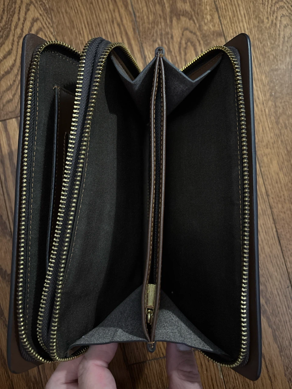 Hugo Boss Brown Leather Travel Organizer Wallet - photo 4